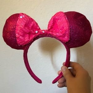 Hot pink Minnie Mouse Ears